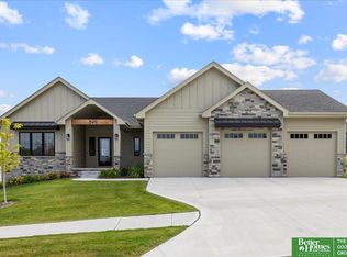 3911 S 213th St, Elkhorn, NE 68022