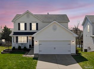 1133 Oakley Ln, Lake Saint Louis, MO 63367