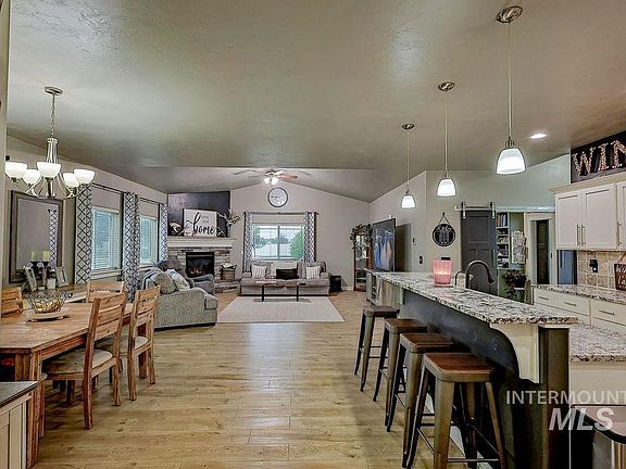 5th image of 523 Tasia Brianna Dr W