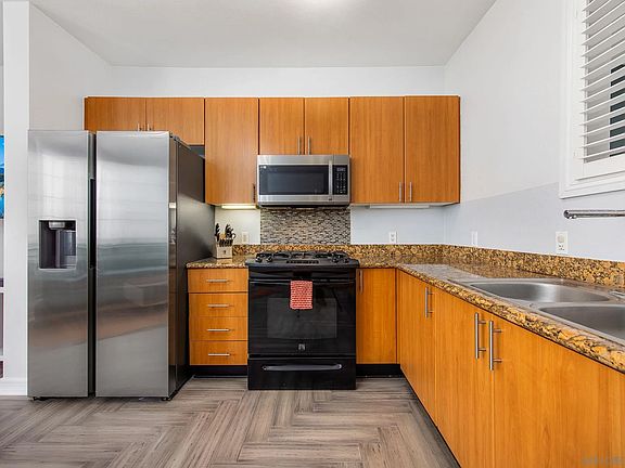 2nd image of 1480 Broadway Unit 2308