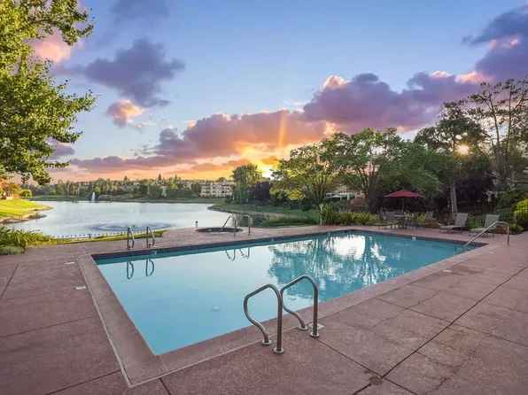 3056 Lakemont Dr Unit 5, San Ramon, CA 94582