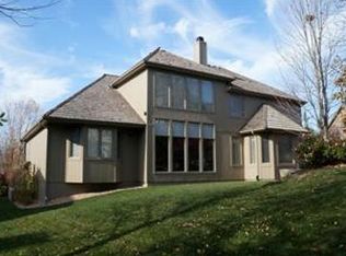 9529 Redbud Ln, Lenexa, KS 66220