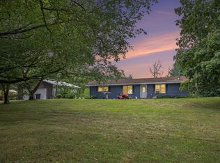 6140 E Galien Buchanan Rd, Buchanan, MI 49107