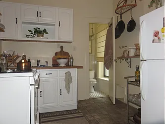 Rented by Rennit Inc.