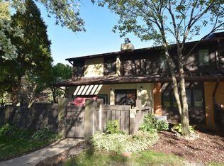 3341 W Canterbury Rd #105, Milwaukee, WI 53221