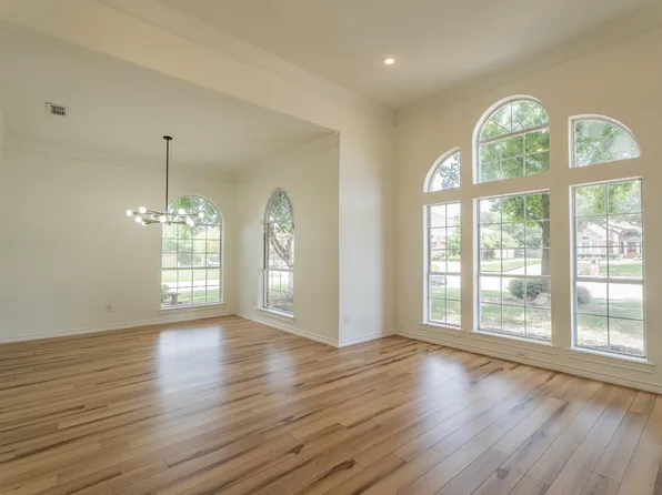 302 Kelli Cir, Sulphur Springs, TX 75482