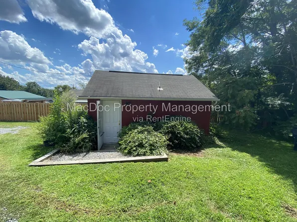 181 Truslow Rd, Fredericksburg, VA 22405