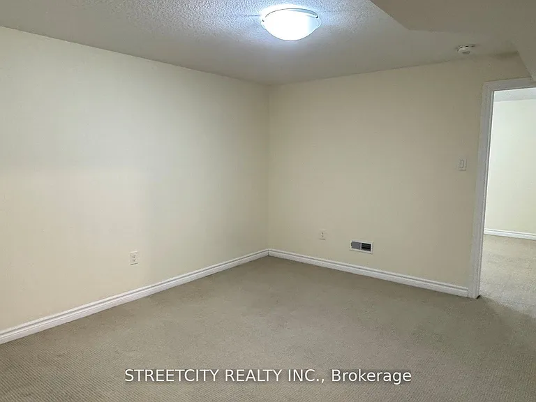 1357 Michael Cir — Photo 40