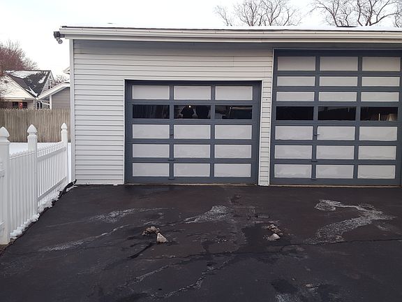 Garage with Oversized Door