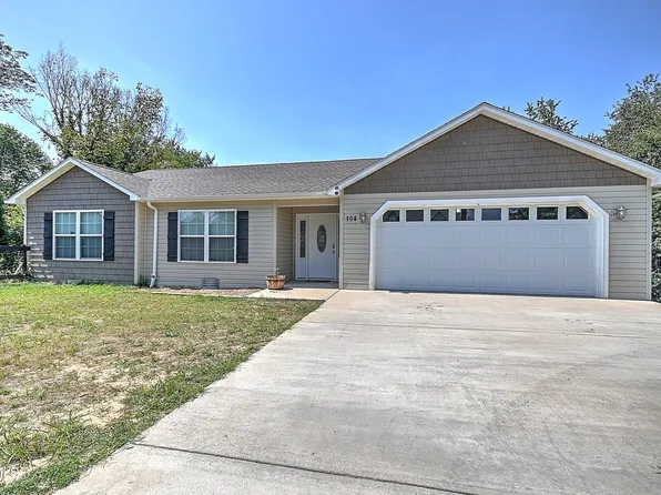 104 Charlie Ave, Piney Flats, TN 37686