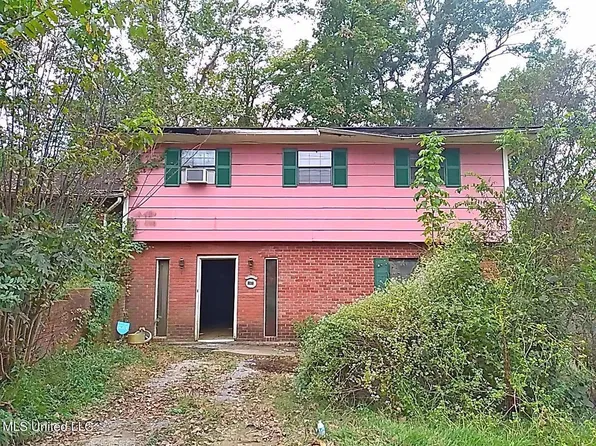 1002 E 12th St, Yazoo City, MS 39194
