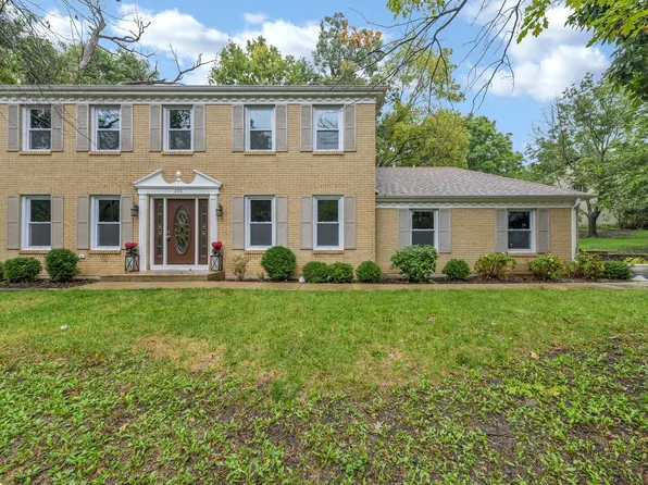 230 Saint Andrews Dr, Bolingbrook, IL 60440