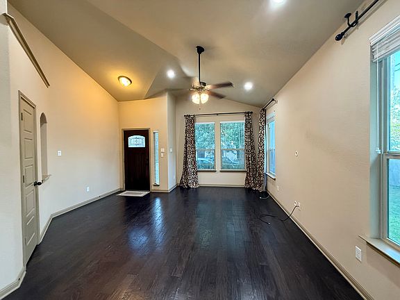 4th image of 12500 Kate Ln