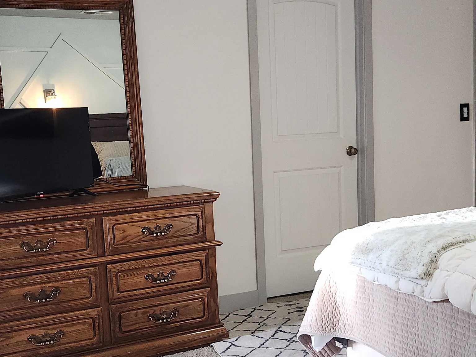 212 N Constitution Dr — Photo 3