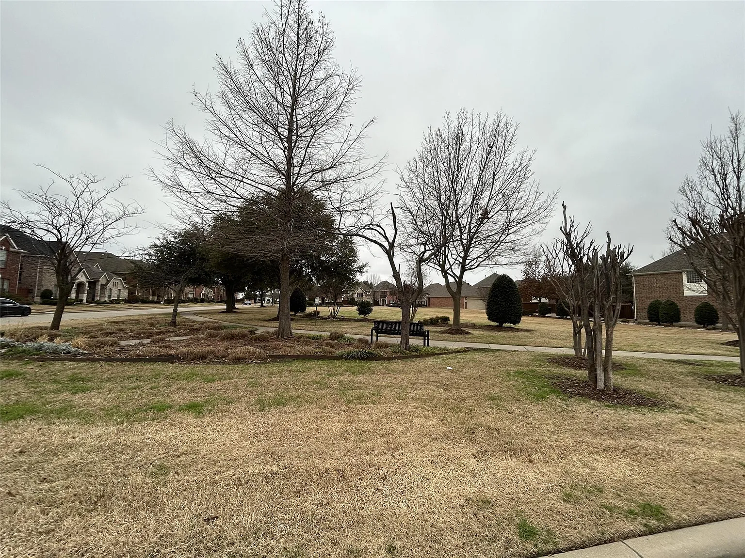 2 bed, 1647 sqft, $2,350 — Photo 2
