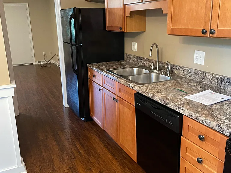 763 Mentor Ave — Photo 5