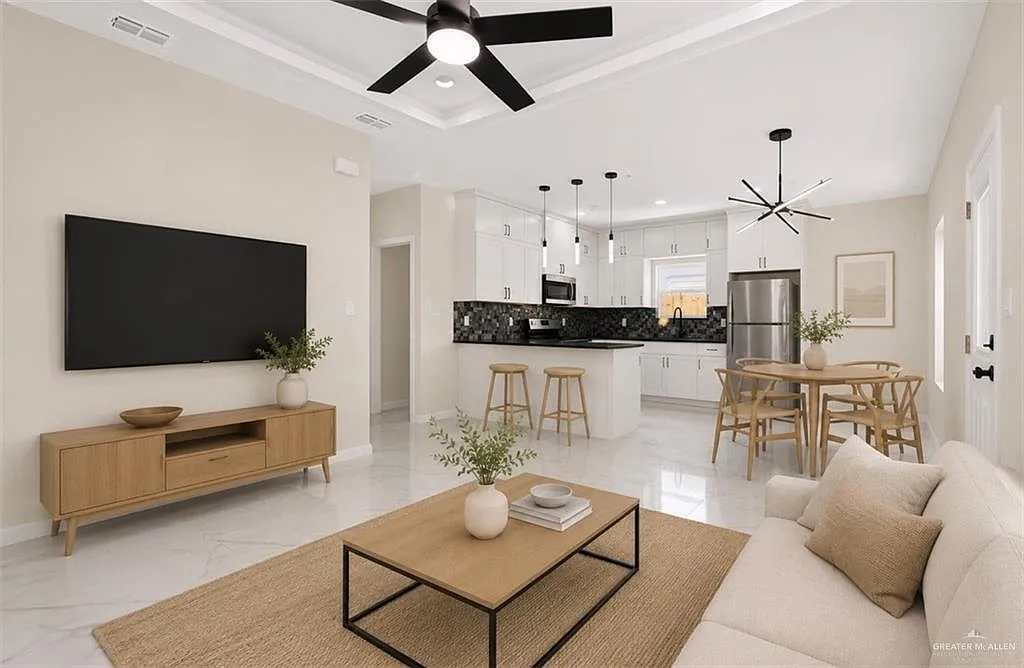 3 bed, 2.0 bath, 1150 sqft, $1,450 — Photo 3