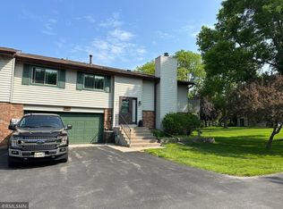 3965 Gershwin Ave N, Oakdale, MN 55128