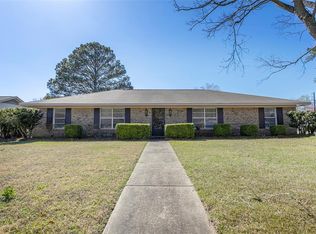 110 Diane Dr, Prattville, AL 36066