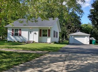 502 W Geneva St, Elkhorn, WI 53121