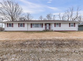 208 E Center St, Gifford, IL