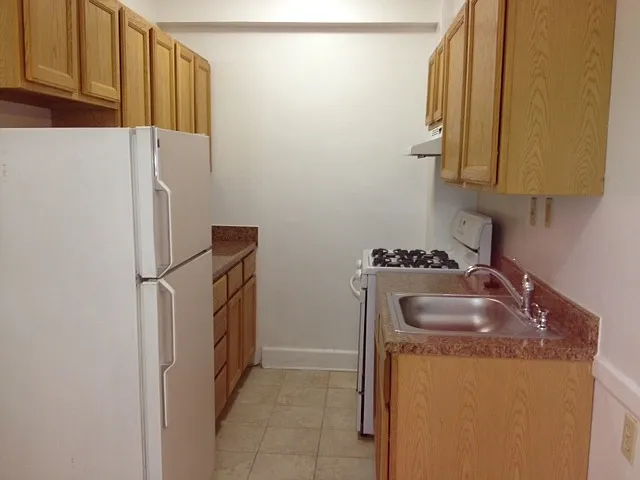 1130 Parkerapartment #417 — Photo 6