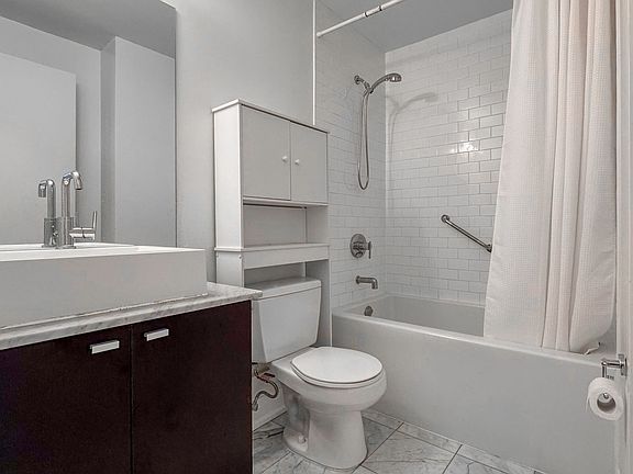 3rd image of 103 The Queensway Ave #1106