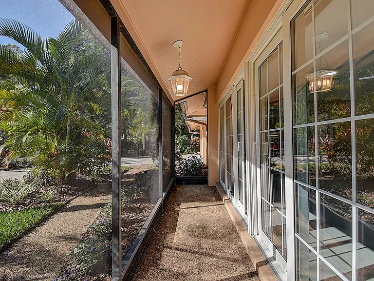 1247 Monticello Blvd N — Photo 39
