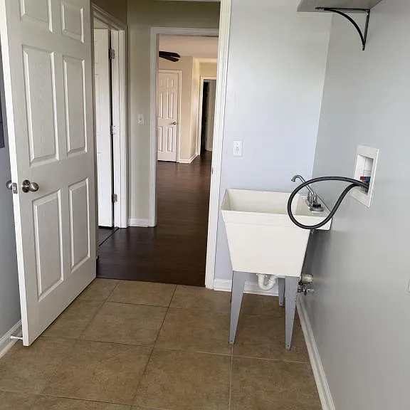 281 Griffith Ln — Photo 9
