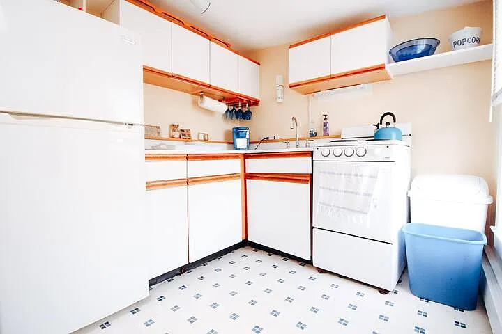 1 bed, 600 sqft, $2,100 — Photo 2