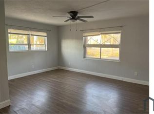 8850 Blind Pass Rd APT 5, Saint Petersburg, FL 33706