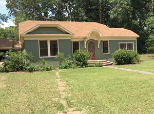 1217 Myrtle St, Kilgore, TX 75662