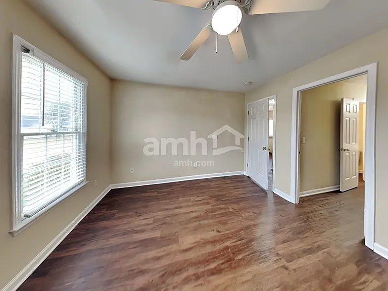 3700 Whitley Ct — Photo 9