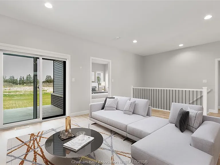 131 Grassland Grv — Photo 4