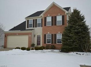 547 Brookside Ln, Northfield, OH 44067