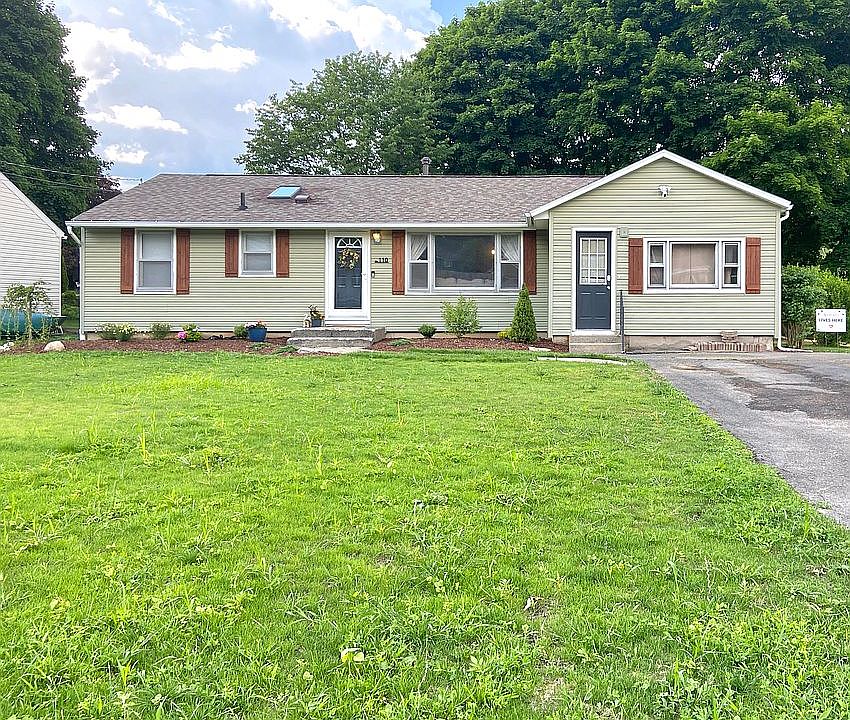1st image of 110 Greenhedge Dr
