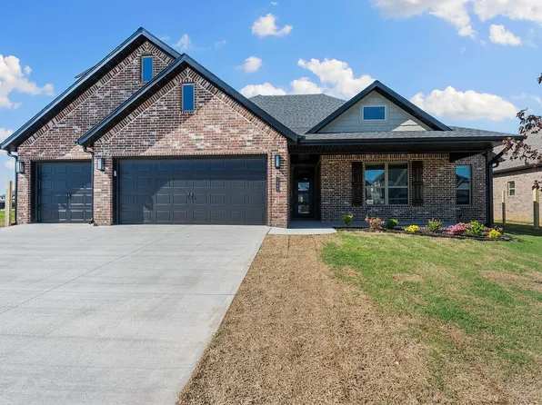 1440 Tiffany St, Centerton, AR 72719
