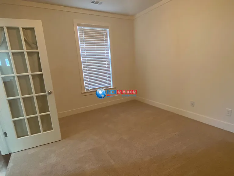 1306 Halletts Peak Pl — Photo 4