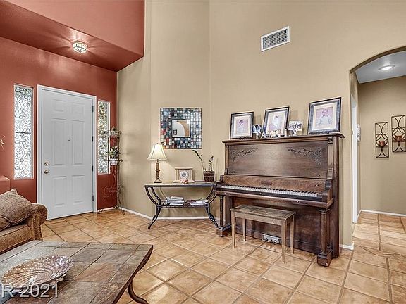 4th image of 10317 Bell Mountain Ct