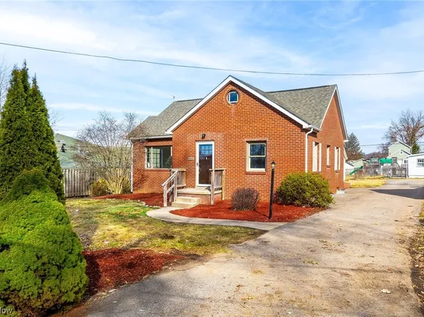509 Westview Dr, Zanesville, OH 43701