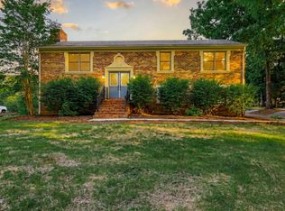 215 Cameron Rd, Forest, VA 24551