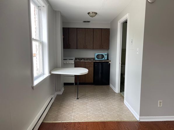 108 W Washington St APT 7