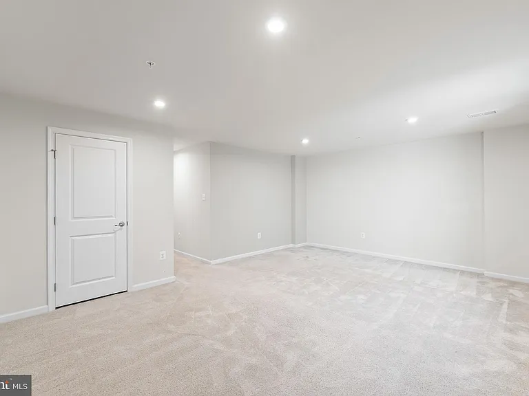 2657 Richmond Way — Photo 5
