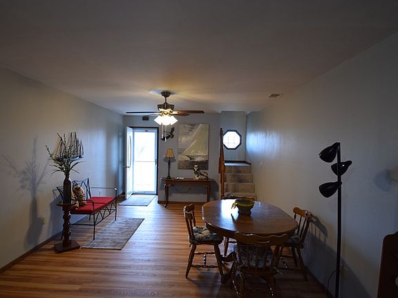 3rd image of 10331 Wildflower Dr