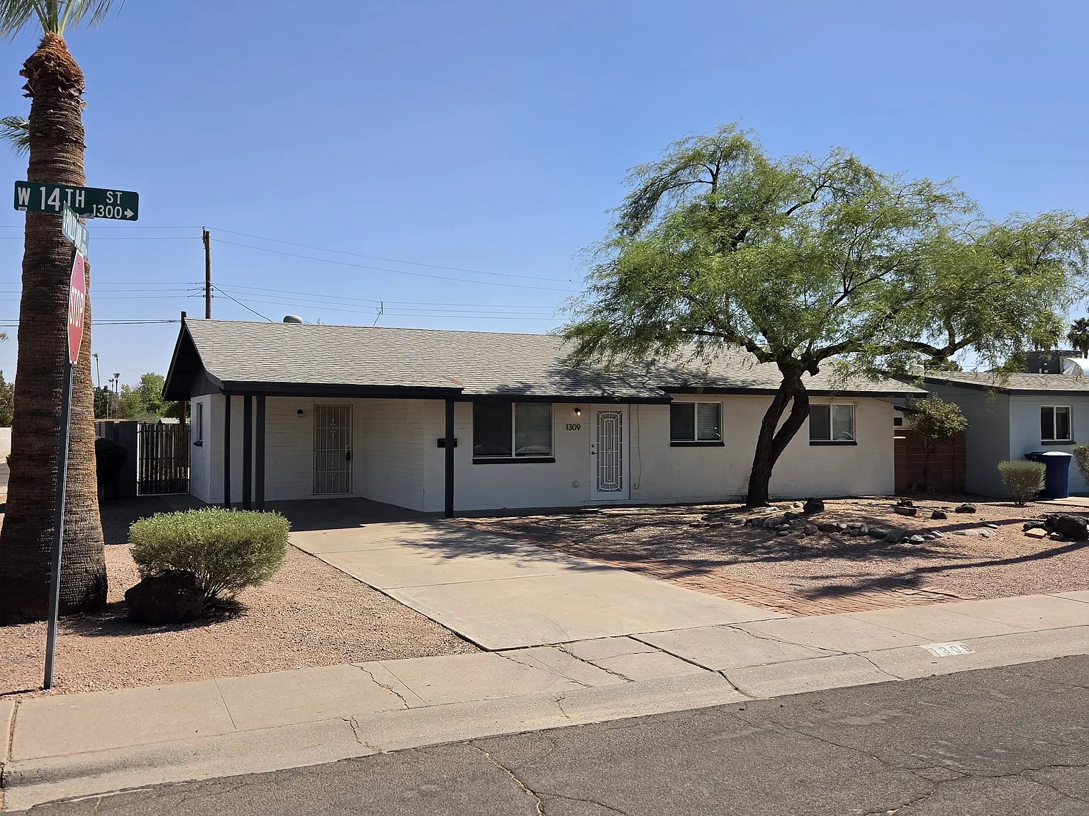 4 bed, 1583 sqft, $1,995 — Photo 2