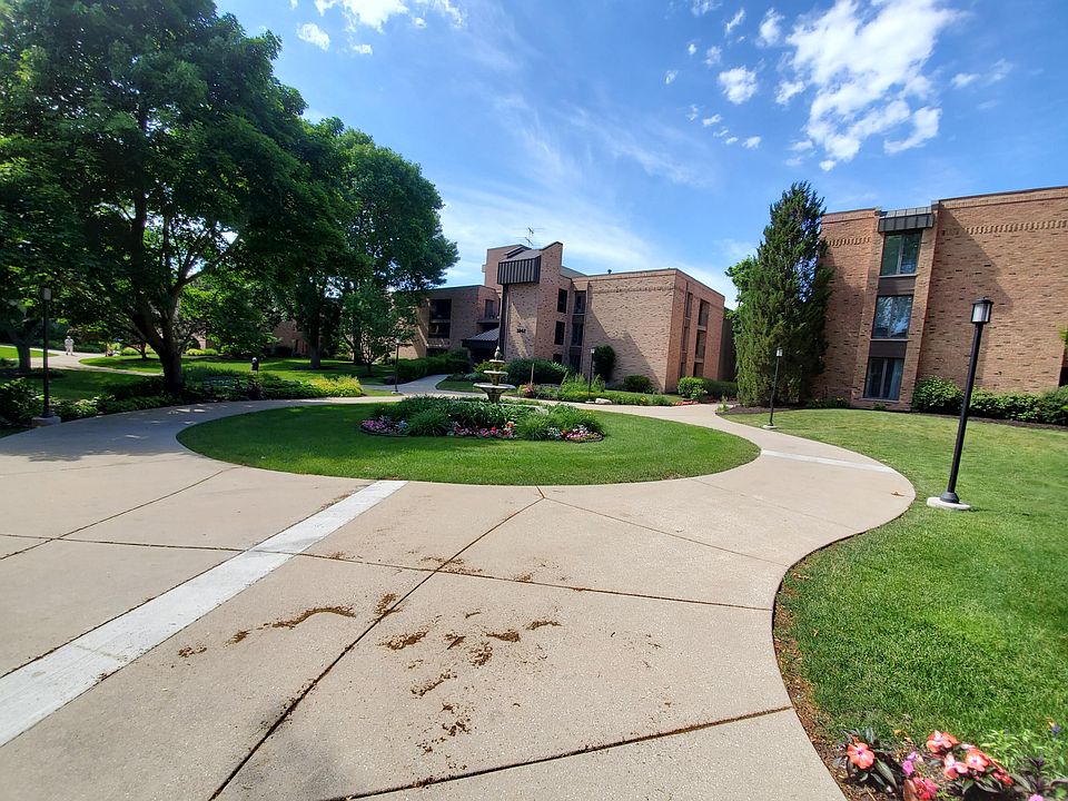 1st image of 1906 E Shorewood Blvd Unit 153