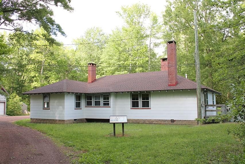 2nd image of 368 Fortescue Rd