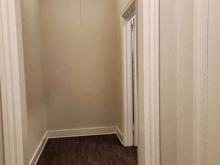 3441 W 2nd St — Photo 13