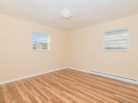 5th image of 11 Terry Ct