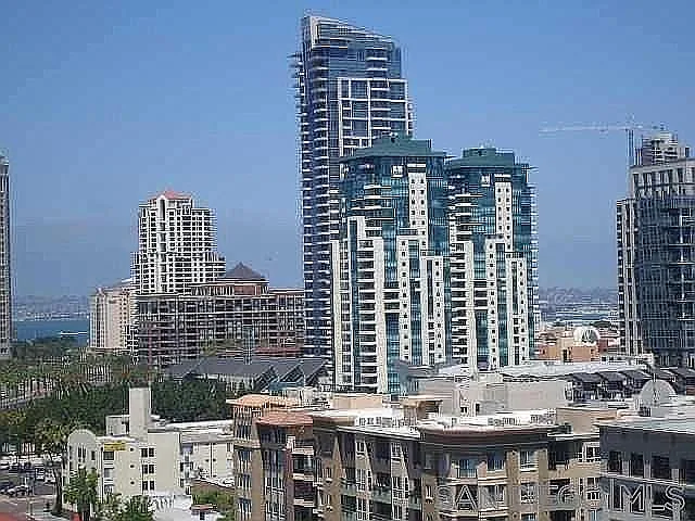 530 K St #920 — Photo 16